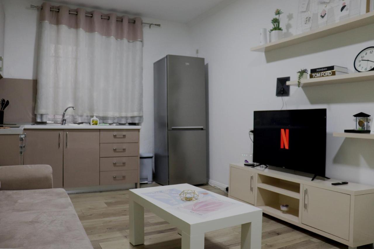 Euonia Apartment Tirana Bagian luar foto